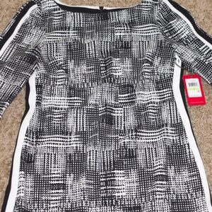 NWT $128 Vince Camuto Black and White Dress Size 4